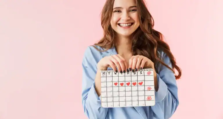 HORMONÁLNÍ FÁZE ŽENY: EMOCE, ENERGIE A PLEŤ